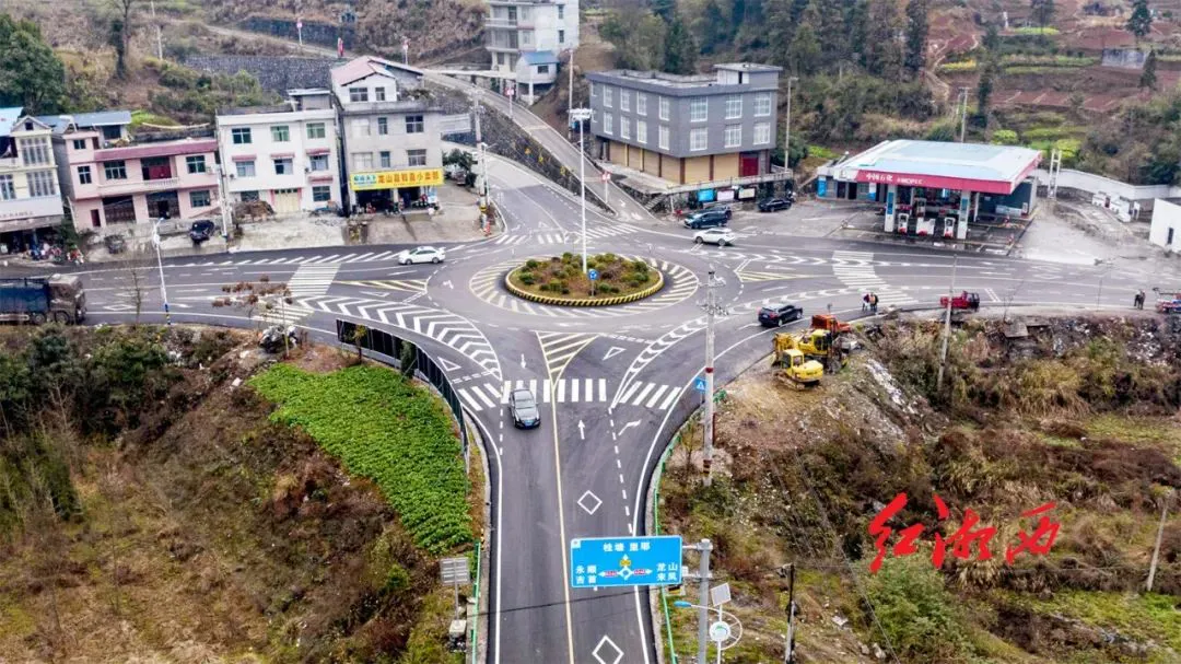 全国20强！湘西这条公路的逆袭之路太燃了(图2)