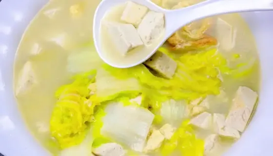 白菜豆腐鲜汤